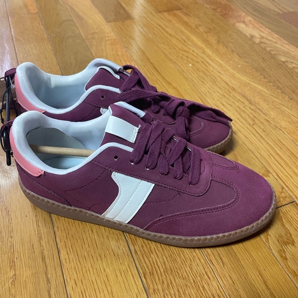 wonder nation Other - Adorable Plum Sneakers with White‎ Accents casual size 3 NWT